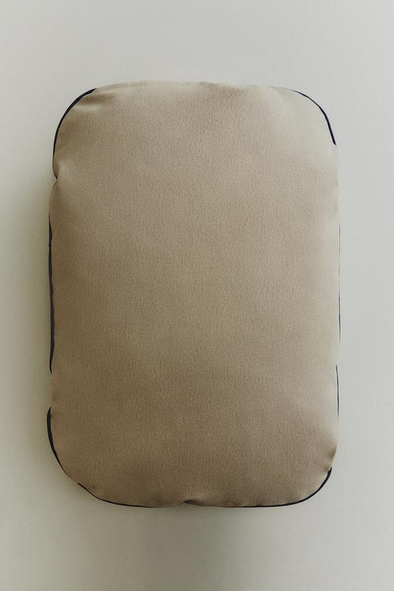 Zara Home Oval Pet Cushion