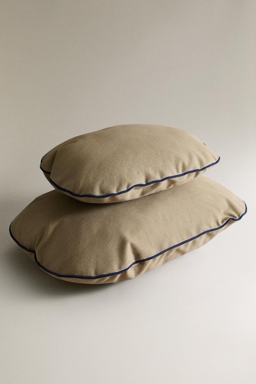 Zara Home Oval Pet Cushion