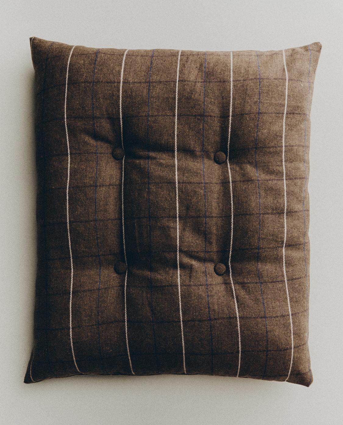Zara Home Removable Pet Floor Cushion